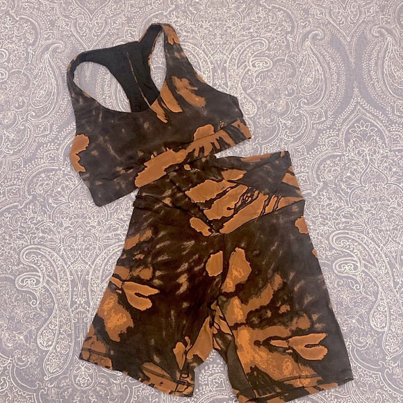 Aerie biker shorts/sports bra matching set - Picture 1 of 9